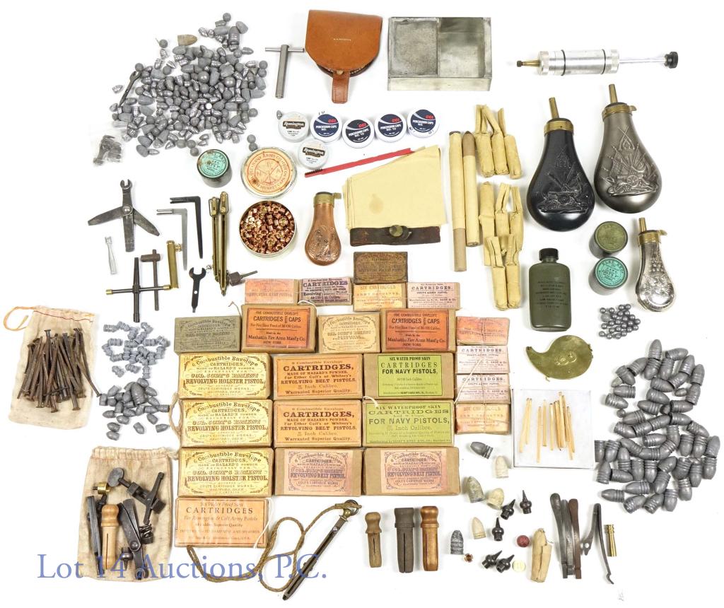 Civil War / Reenactors Ammunition, Gunpowder Flask: Large collection of army revolver cartridges, gunpowder flasks, civil war and civil war era bullets, Navy Arms musket caps, Selma Arsenal leather cap pouch.