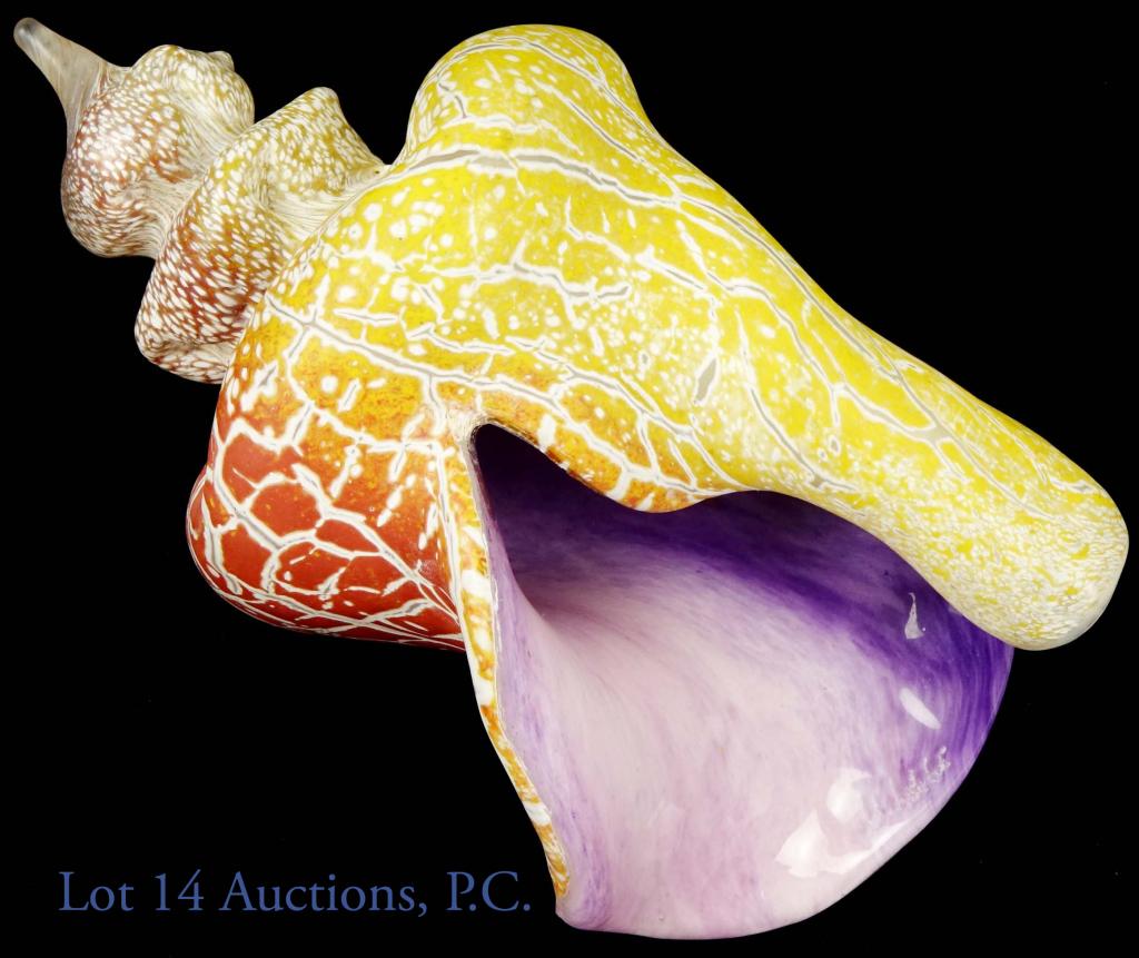 Joe Hobbs Sgd. Crackle Conch Shell Art Glass: Joe Hobbs signed art glass sculpture - Crackle Conch Shells. No damage, chips, cracks or repairs. Approx. 5.25 x 2.75".