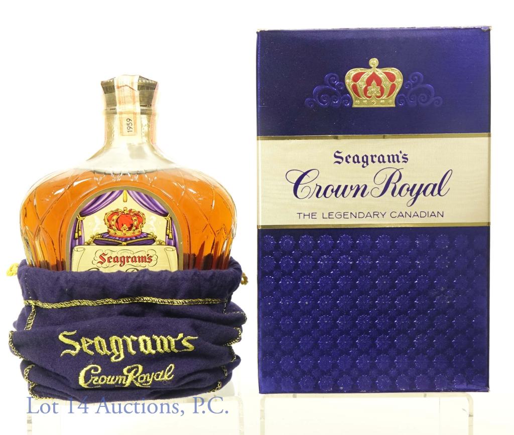 1959 Crown Royal 4/5 Quart Canadian Whisky: 1959 Crown Royal Whisky, 4/5 quart, 80 proof. With bag and box. Very good fill level.