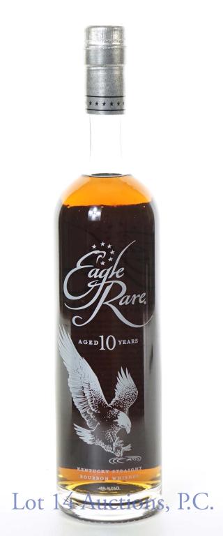 Eagle Rare 10 Year Bourbon Whiskey: Eagle Rare Kentucky straight bourbon whiskey. 10 years. 90 proof. 750 ml. Buffalo Trace Distillery. Etch is very poor, starting: "L23".