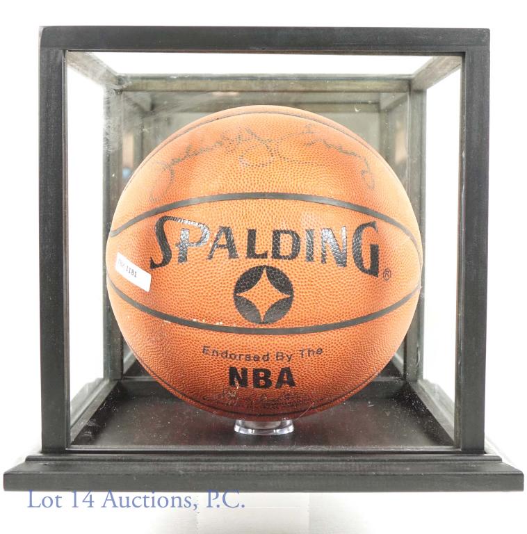 Julius Erving Signed Spalding Basketball (NO COA) (1 of 7)