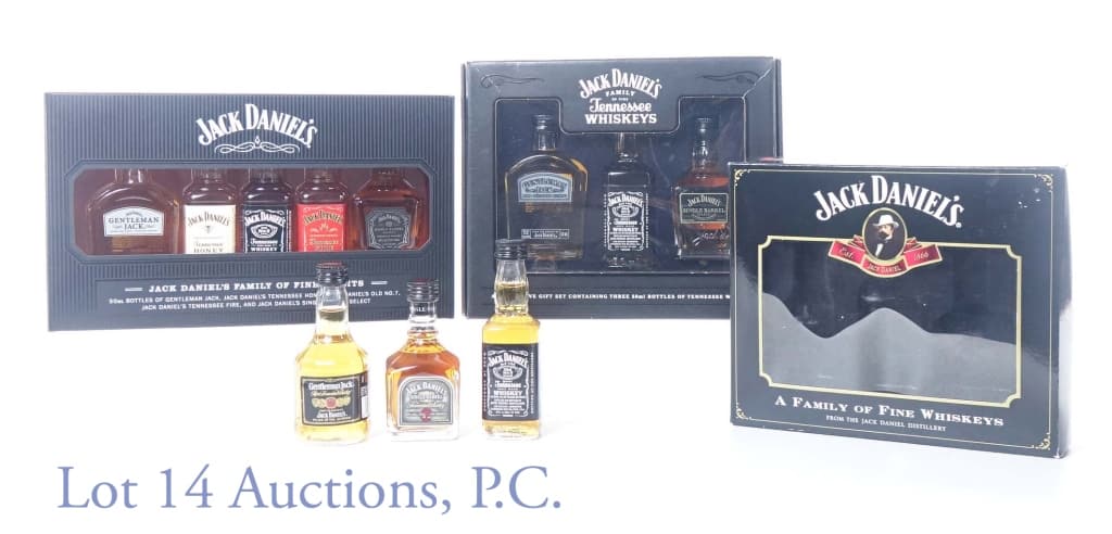 Jack Daniel's Mini-Bottle Sets (3): 2016 Jack Daniel's gift set of 50 ml bottles: Gentleman Jack Tennessee whiskey (80 proof) ** Tennessee Honey liqueur (70 proof) ** Old No. 7 Tennessee sour mash whiskey (80 proof) ** Tennessee Fire ci