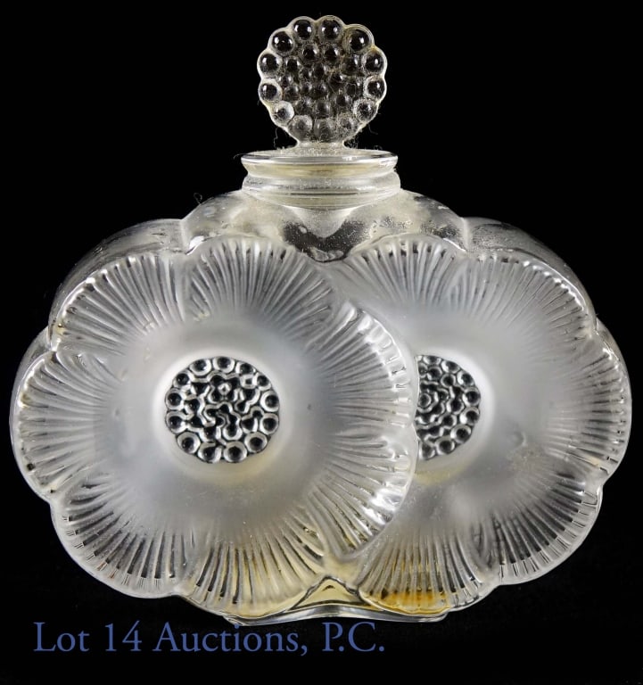 Lalique Vintage Deux Fleurs Perfume Bottle: Lalique Vintage Deux Fleurs (Two Flowers) Crystal Perfume Bottle