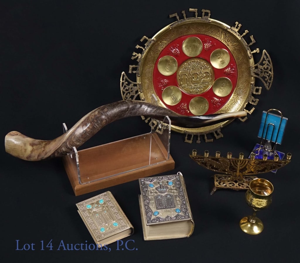 Judaica Lot - Seder Plate, Shofar, Art Glass...: Vintage 1969 Jeweled Silver Tone Hebrew and English Siddur Avodat Israel prayer book, SINAI Publishing; Jeweled Silver Tone Hebrew Bible with English translation, Jerusalem Bible Publishing Co. LTD; 2