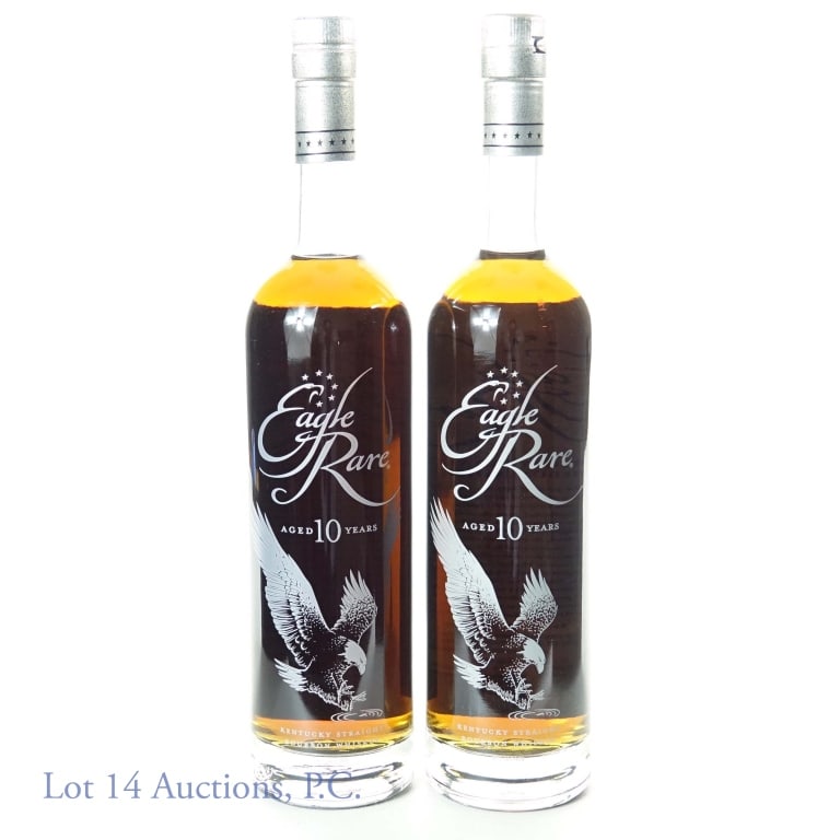 Eagle Rare Bourbon Whiskey 10 Year (2): Two bottles: Eagle Rare Kentucky Straight Bourbon Whiskey aged 10 years, 90 proof, 750 ml.
