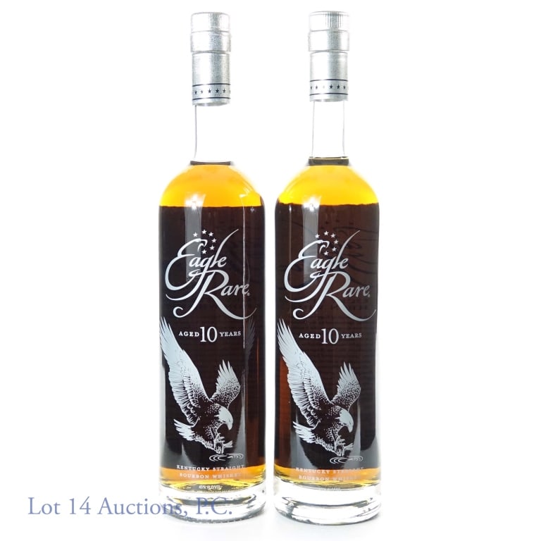 Eagle Rare Bourbon Whiskey 10 Year (2): Two bottles: Eagle Rare Kentucky Straight Bourbon Whiskey aged 10 years, 90 proof, 750 ml.