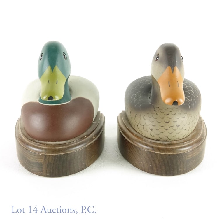 Duck Head Decoy Wooden Bookends: Duck head wooden bookends. 3lbs total weight. Approximate height of both: 6 3/4", approximate base length and width: 5 x 6". Chipped wood, see photos for details.