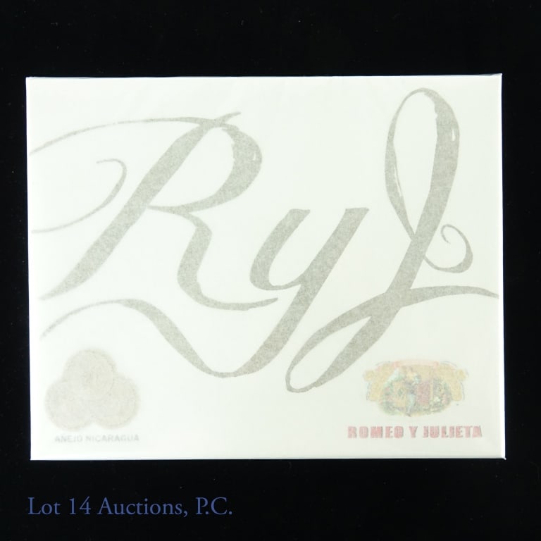 Romeo y Julieta Piramide Cigars (20): Sealed box of 20 Romeo y Julieta piramide cigars. 52 x 6-1/8. Anejo Nicaragua.