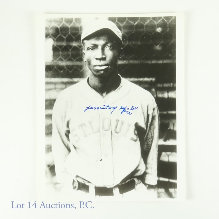 Cool Papa Bell Signed St. Louis Stars Photo (1 of 4)