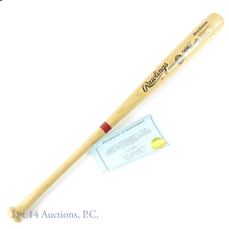 Mike Schmidt Signed Rawlings Bat (COA) (1 of 7)