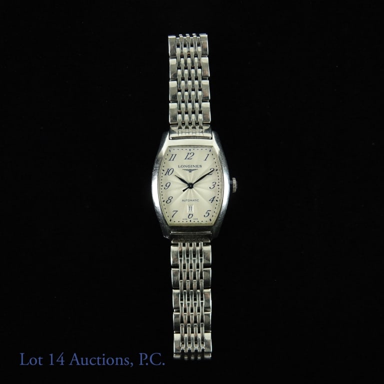 Longines Evidenza Ladies' Automatic Date Watch: Longines Evidenza ladies' automatic sub-date watch. Stainless steel case and original Longines stainless steel strap with working clasp. 36mm x 25.5mm. Winds and runs. Untested. No guarantee regarding