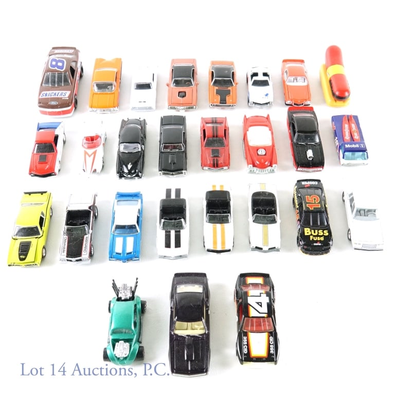 Die Cast Cars - No Packaging (27): 27 die cast cars - none in package - condition varies. Highlights include a 1993 Hot Wheels Oscar Meyer Weinermobile, 1997 Johnny Lightning Mach 5 from "Speed Racer", 1992 Mars Ford Thunderbird #8 Sni
