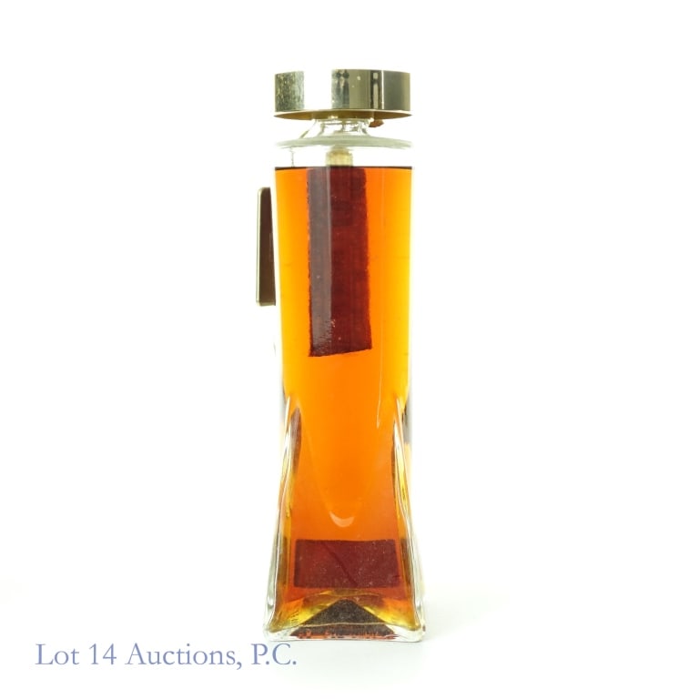 Old Forester Bourbon BiB 1960 5 Yr Decanter ***: ***Seal is torn. Fill is approximately 1 cm below shoulder. *** Old Forester Kentucky straight bourbon whiskey. Barreled Spring 1955 - Bottled Fall 1960. Bottled in bond (100 proof). 4/5 quart. Origin