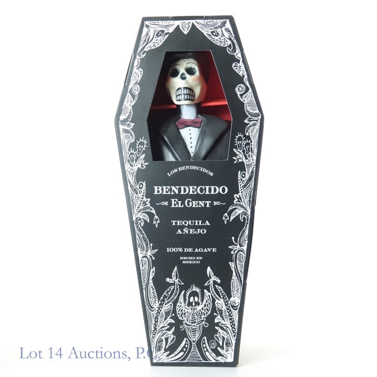 Bendecido El Gent Anejo Tequila (2021): Bendecido El Gent Anejo Tequila Decanter, 80 Proof, 750 ml, Batch #L01, Bottled: 12-20-21, Bottle #842 of 1050 bottles. Original Coffin Box included.