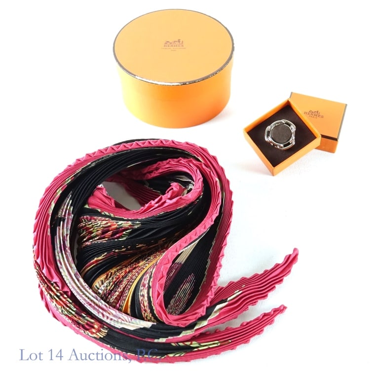 Hermes Scarf Silk Magie des Mains, J. Kuany: HERMES Scarf decoupage Silk Magie des mains by J. Kuany J.A. African Weaving Crafts #2758 with black field / background. 35.5 x 35.5". Excellent condition in original cylinder style Hermes box (some b