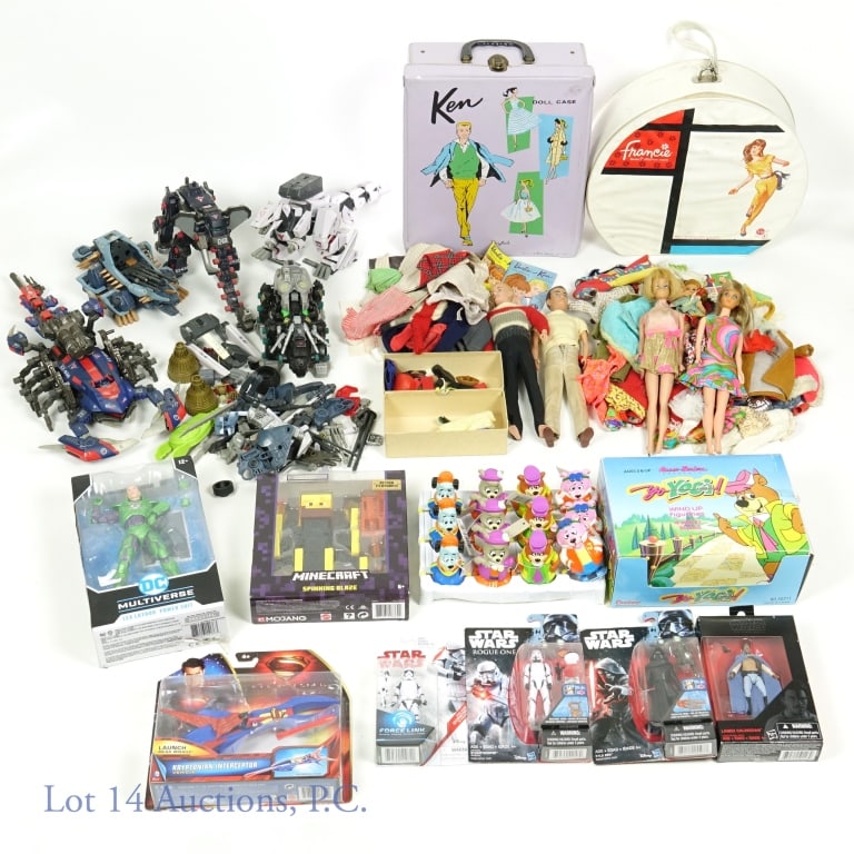 Toys, Dolls & Action Figures: Toys, Dolls, & Action Figures. Includes: Star Wars Kylo Ren action figure, Star Wars Rogue One Stormtrooper action figure, Star Wars Stormtrooper action figure (with Force Link), Star Wars Lando Calri