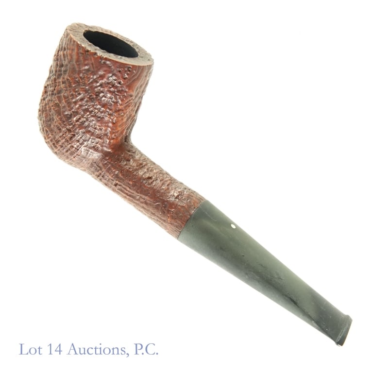 Dunhill Tanshell NOS Patent (4)(T) Tobacco Pipe: Dunhill Tanshell Patent Sitter Sandblast Tobacco Pipe, Stamping on bottom of Pipe: LB F/T, 4 (inside circle) T, Pat No. 417574/34, made in England, Length: 5.7 in, Bowl Height: 2 in. Metal pipe cleane