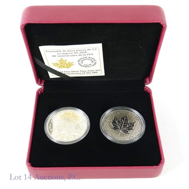 RCM 2018 30th Anniv. Silver Maple Leaf 2-Coin Set: Royal Canadian Mint 2018 $5 silver 30th anniversary of the silver maple leaf 2-coin set. Metal is 99,99% pure silver and weighs 31.39 grams each. Set numbered 4,347 out of 5,000.