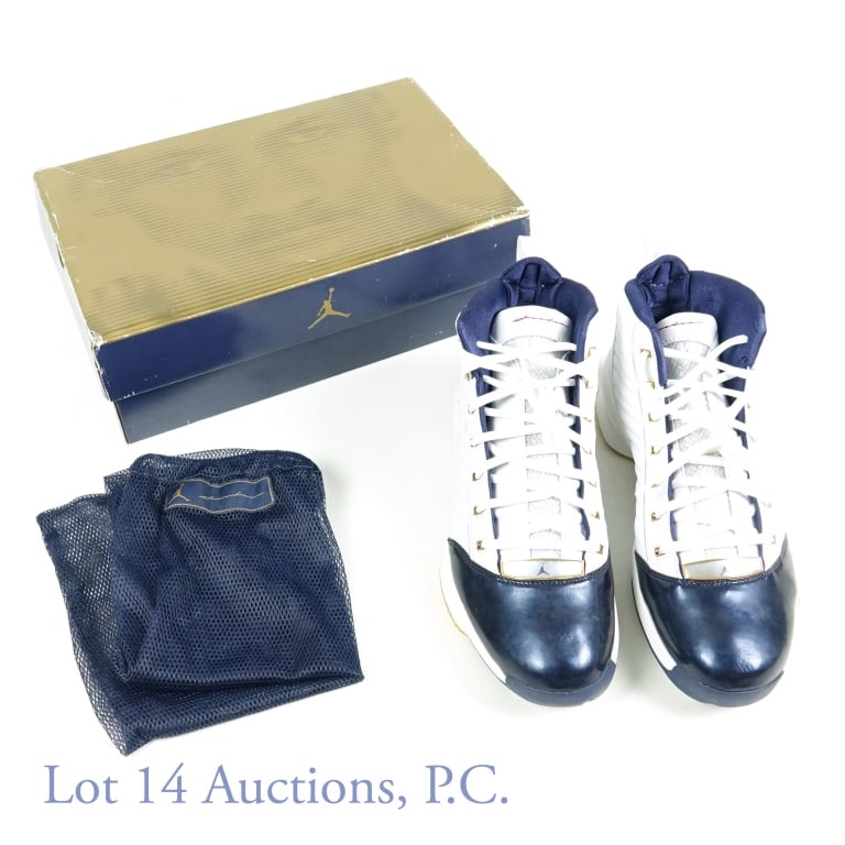 2004 Nike Air Jordan 19 OG SE Olympic (Size 11.5): 2004 Nike Air Jordan XIX OG SE Olympic NBA Basketball Sneakers / Shoes (Men's Size 11.5) (Original Box & Shoe Mesh) (Brand New / New In Box - NIB / Never Worn) (Colorway - White/Metallic Gold/Midnight