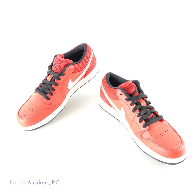 2017 Air Jordan 1 Low University Red (Size 10.5): 2017 Air Jordan 1 Low University Red NBA Basketball Sneakers / Shoes (Men's Size 10.5) (Brand New / Never Worn) (Colorway - University Red/Black-White) (SKU/Style Code: 553558-600) (Made In China). De
