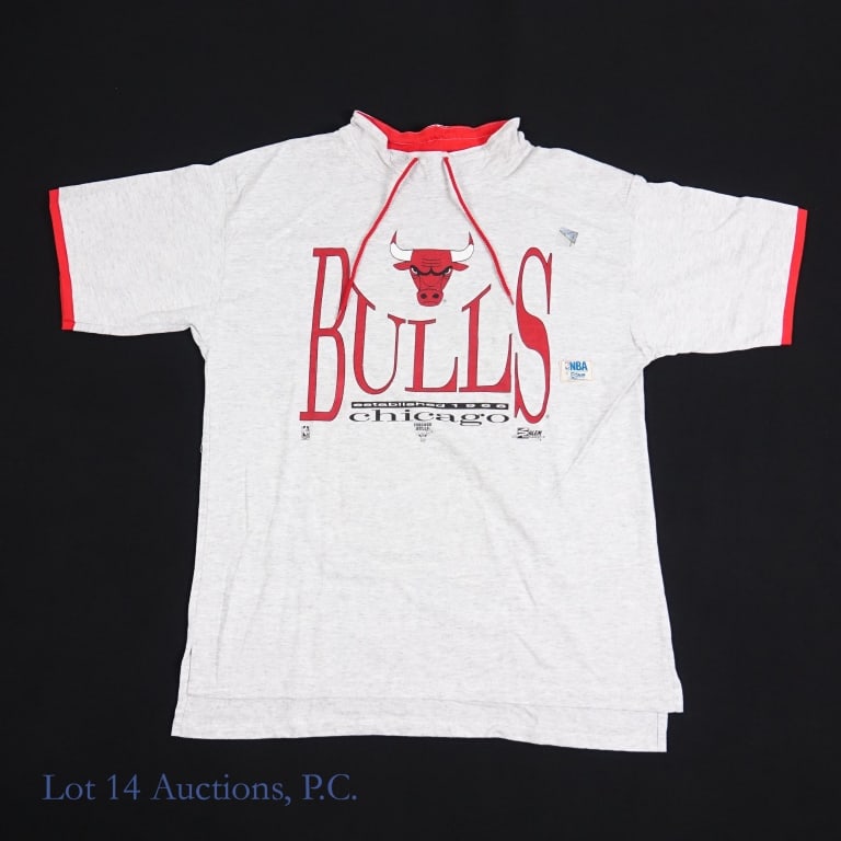 1990s Salem Sportswear NBA Bulls Warm-Up Shirt (Size XL): 1990s Front Row By Salem Sportswear Chicago Bulls Drawstring Neck Warm-Up Shirt (Size XL) (Salem Sportswear NBA Sticker) (Vintage - VTG / Original - OG) (Brand New / Never Worn / Original Tags / New O
