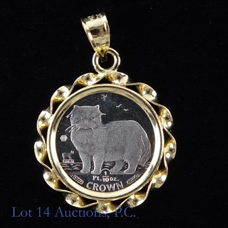 1989 Isle of Man 1/10 oz Platinum Crown: 1989 Isle of Man 1/10 oz platinum crown and 14 kt. pendant holder. Coin metal is .999 platinum and weighs 3.11 grams (APtW = .0999 oz.). 14 kt. gold bezel weighs 1.36 grams. Weighs 4.47 grams on Lot 1