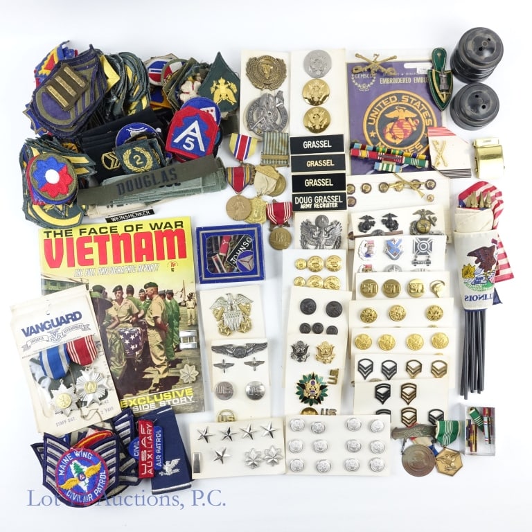 Military Pins, Buttons, Medals, Patches (100+): Military Pins, Buttons, Medals, Patches (100+). Assortment of pins, patches and other military ephemera. See photos for more detail.