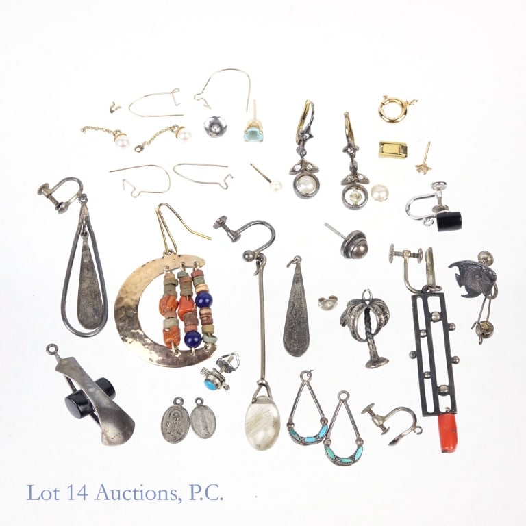 Silver and Gold Jewelry - Scrap Precious Metal: Collection of jewelry parts: Link and clasp - both unmarked - both test for 18 karat gold. 0.8 grams total weight. One stud earring - unmarked & missing stone - tests for 16 karat gold. 0.1 grams tota