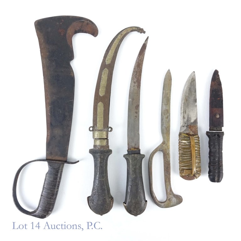 Knives / Blades Collection (6): Collection of six knives / bladed weapons. Includes a "Woodman's Pal" model 280 machete-like blade (per consigner, WWII era). Blade approximately 10". ** Two South/Southwest Asian daggers - one with c