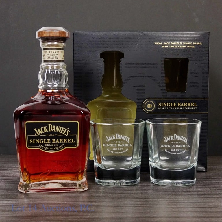 Jack Daniel's SB Tenn. Whiskey Gift Set (2012): Jack Daniel's Single Barrel Tennessee Whiskey (2012), 94 Proof, 750 ml, Bottled: 05-21-12, Barrel #12-2467. Gift set includes 2 Jack Daniel's drinking glasses. Box includes to house full set.