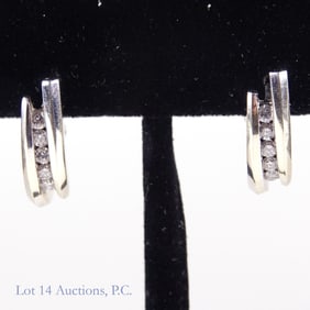 14k W Gold Diamond Earrings