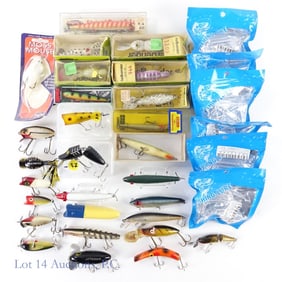 Fishing Lures and Stands (+25)
