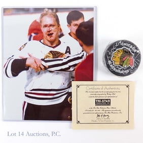 Bobby Hull Signed Blackhawks Puck (Tri-Star)