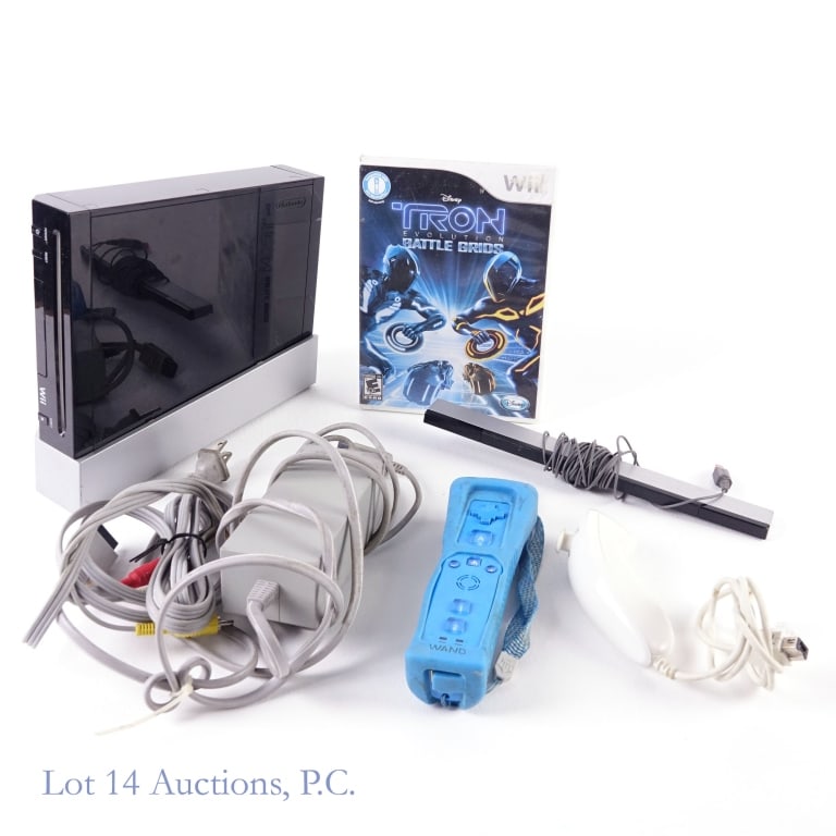 Wii Console, Game, Controllers: Wii Console, Game, Controllers. Wii console, Tron Evolution Battle Grids game with box and manual, Wii remote, Nunchuk, AV and power cables, console stand (no stand plate), and sensor bar. Items appea