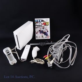 Wii Console, Game, Accessories (3)