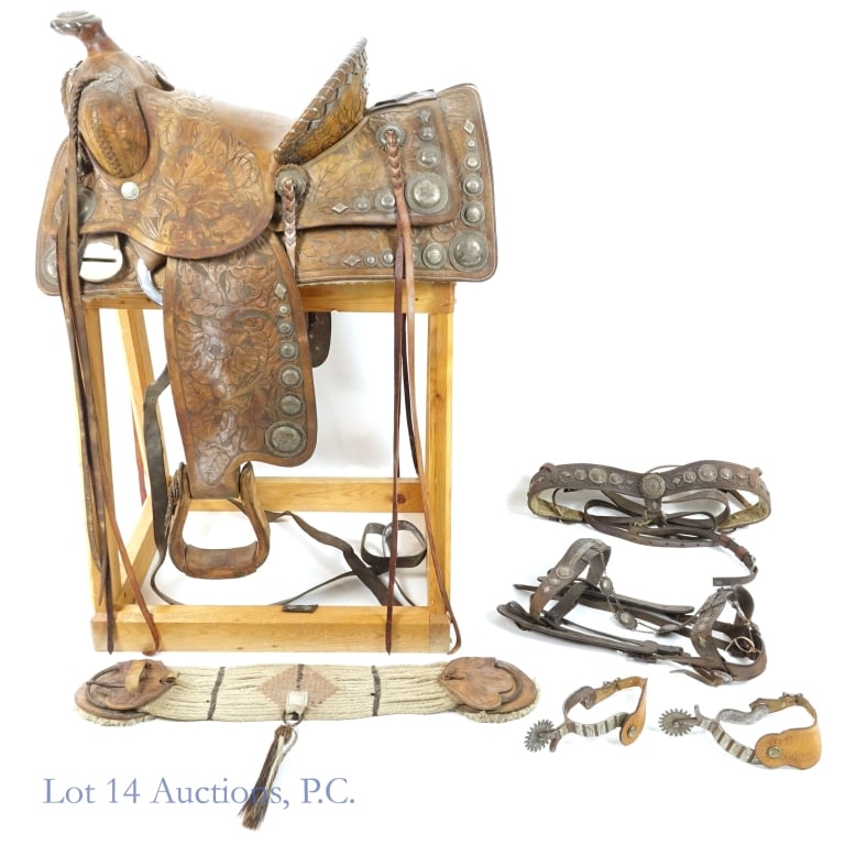 Keyston Brothers Show Saddle, Sterling Silver: Keyston Brothers Dress or Show Saddle, Sterling Silver. **Saddle and Accoutrements can be shipped in-house.** **For Saddle, Accoutrements AND Stand - Local Pick Up Only.** Keyston Bros. show saddle wi
