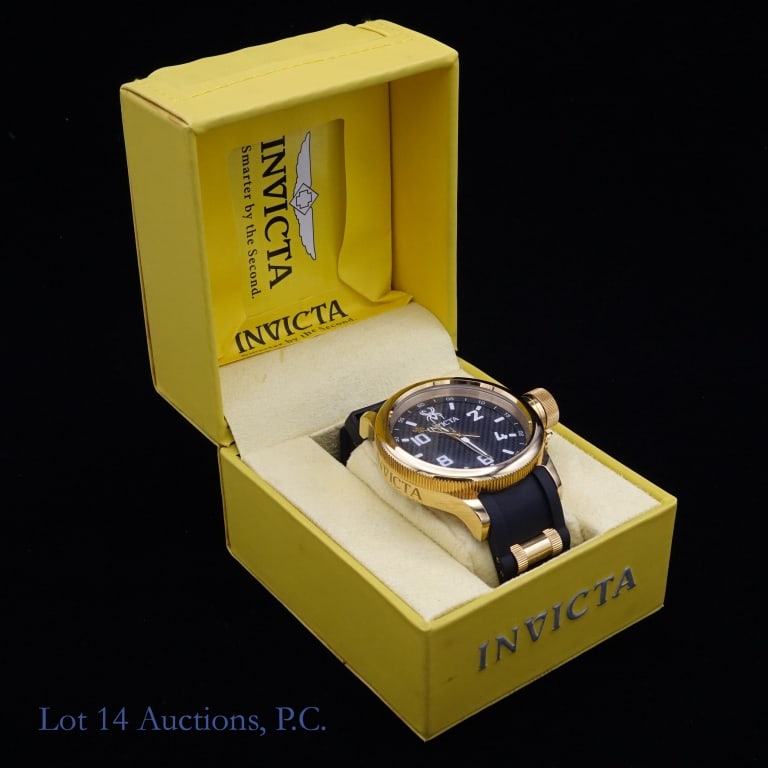 Invicta Diver Watch #17946: Invicta Diver Watch #17946. In original case with instruction packet. Watch running and keeping time. Appears new or almost new. Some scuffs on case. Case Size: 52mm. Case Material: Stainless Steel. B