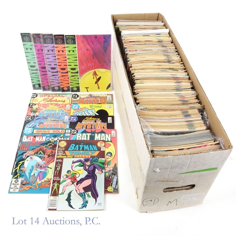 Long Box DC Comics, Batman, Elvira & Moore (+250): Long Box DC Comics, Batman, Elvira & Moore (+250). LOCAL PICK UP OR THIRD PARTY DELIVERY ONLY. Collection of over 250 comic books, mostly DC with some others sprinkled in. Some items of note: Batman F
