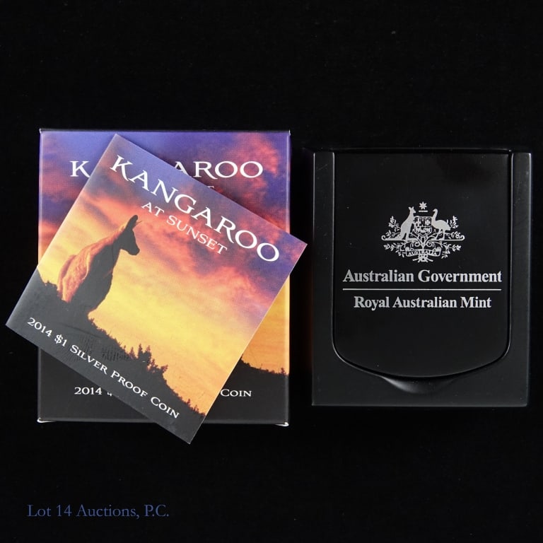 2014 Australian Silver Kangaroo At Sunset $1 Coin: Scarce 2014 Australia silver $1 kangaroo at sunset coin (Royal Australian Mint) in OGP. Reverse has contemporary kangaroo at sunset design by Wojciech Pietranik. Obverse design features Queen Elizabet