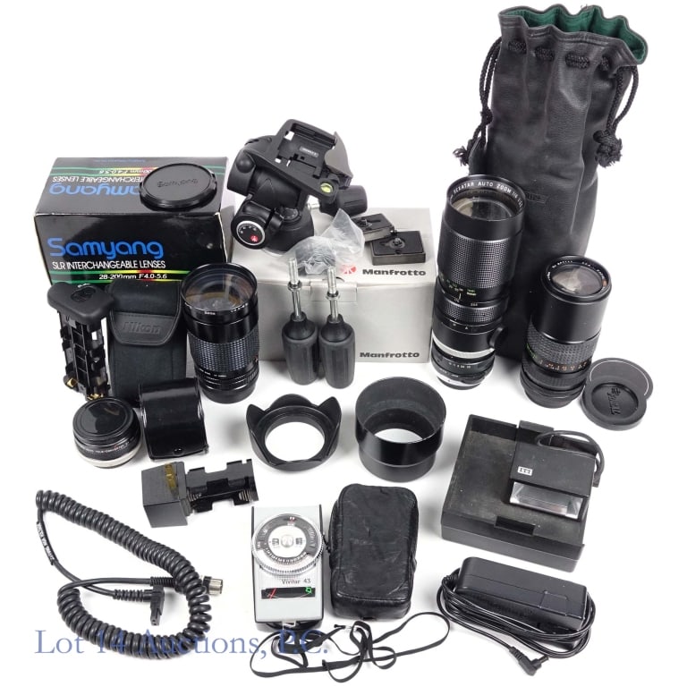 Camera Lenses, Manfrotto Tripod Head: Camera Lenses, Tripod Head. Lot of camera lenses, tripod head and other camera accessories. Manfrotto 804RC2 Tilt Head with Quick Lock in original packaging. Samyang 28-200mm, F4.0-5.6 for Canon in or