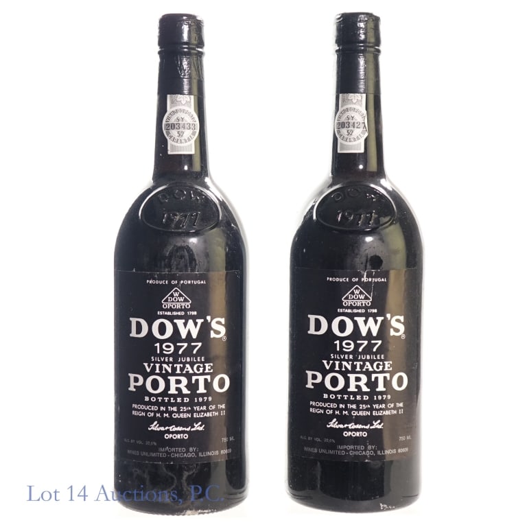 1977 Dow's Silver Jubilee Vintage Porto (2): 2 bottles total in this lot. 1977 Dow's Silver Jubilee Vintage Porto, 20.6% ABV, 750 ml, Vintage: 1977, Bottled: 1979 (x2), commemorating the 25th year of the Reign of H.M. Queen Elizabeth II. All bot