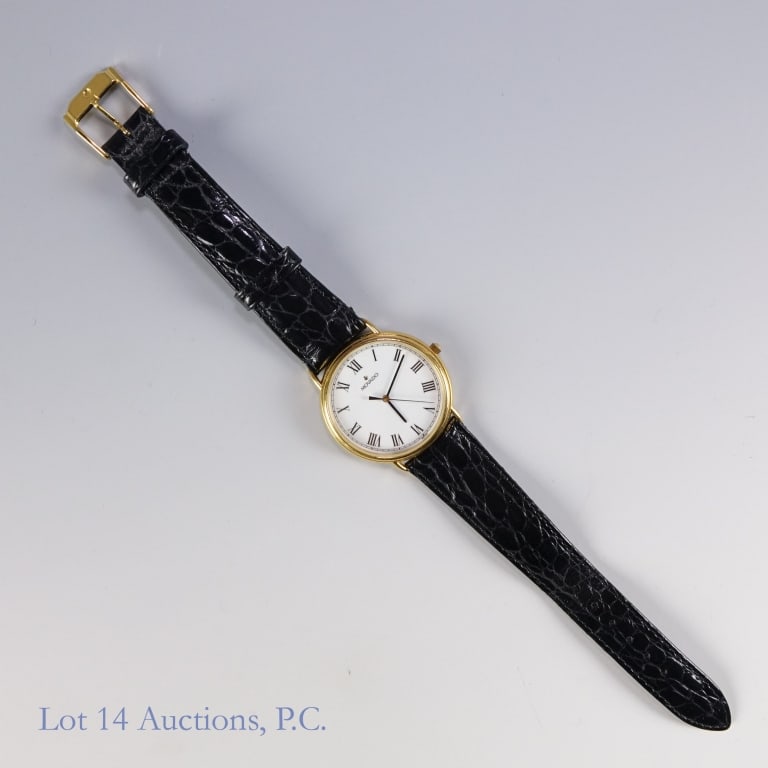 Movado Museum ESQ Quartz Wrist Watch: Movado Museum ESQ quarts wristwatch. 87-A4-885 K. S/N 117099 0. Original Movado genuine calf skin 18R strap. Not currently running.