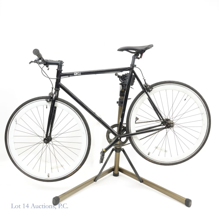6KU Fixed Gear / Sgl Speed 55cm City Bike, 4 Tires: *** LOCAL or 3rd Party SHIPPING ONLY. Lot 14 Auctions will not ship this lot from our shop. *** 4Tires 6KU single speed / fixed gear 55cm frame size bicycle. Small tears to saddle, road rash and wear 