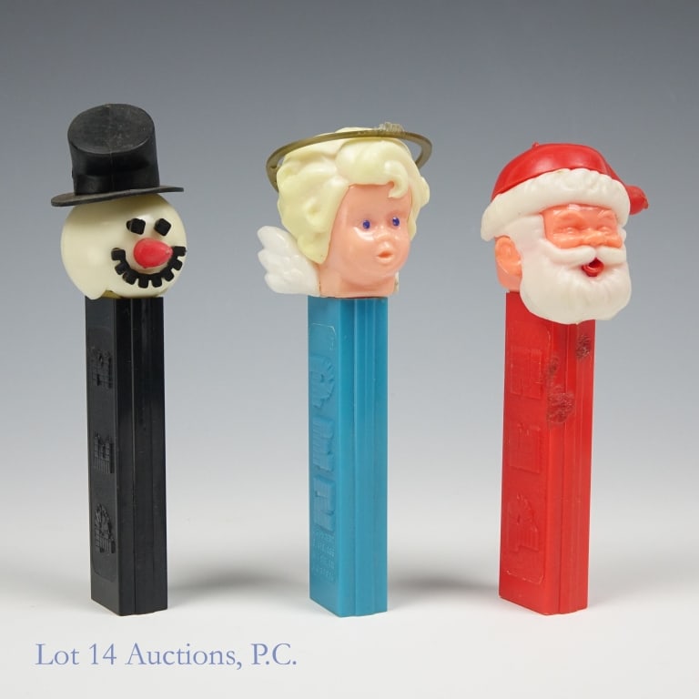 PEZ, Frosty, Santa, Angel, 2.6-3.4, Austria (3): PEZ, Frosty, Santa, Angel, 2.6-3.4, Austria (3). Collection of PEZ dispensers. Unless otherwise noted all dispensers: No feet, working springs, stable heads, Made in Austria. Angel, 3.410.455, Blue st