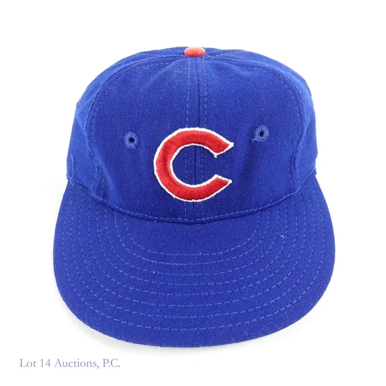 1958-66 Wilson Chicago Cubs Pro Model Cap (6 1/2): 1958-66 Wilson Chicago Cubs Professional Model Baseball Cap / Hat (Size 6 1/2). (With Original Wilson Hat/Cap Cardboard Insert). These hats are identical to the player-worn models used by the Chicago