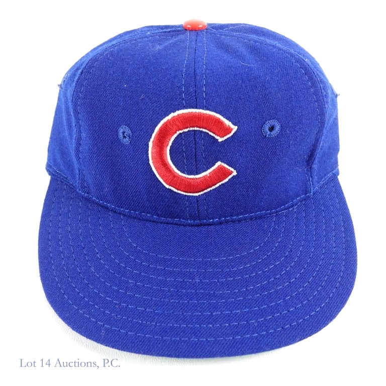 1958-66 Wilson Chicago Cubs Pro Model Cap (6 1/2): 1958-66 Wilson Chicago Cubs Professional Model Baseball Cap / Hat (Size 6 1/2). (With Original Wilson Hat/Cap Cardboard Insert - **Punctured**). These hats are identical to the player-worn models used