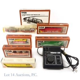 HO Scale Engine, Cars, Tram etc (8)