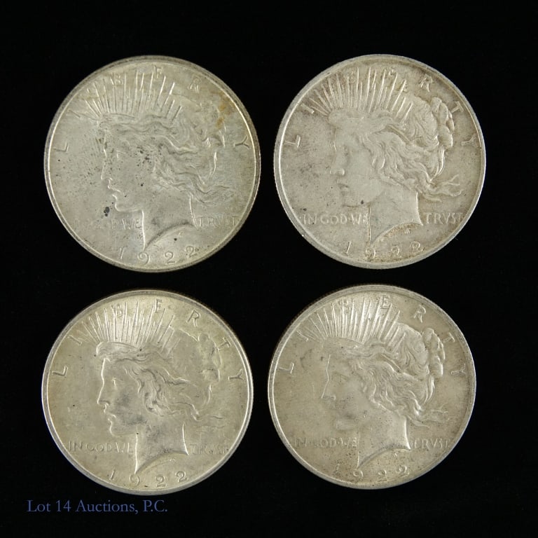 1922 USA 90%-Silver Peace Dollars (4): Four (4) 1922 United States silver Peace dollars (Philadelphia Mint). Metal is 90% silver and weighs 26.73 grams each. *** Lot 14 Auctions is not a professional numismatic agency. Consigner descriptio