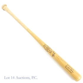 Willie Mays Signed Model Baseball Bat