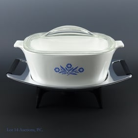 Corning Ware 2.5 Quart Casserole Dish, Lid, Tray